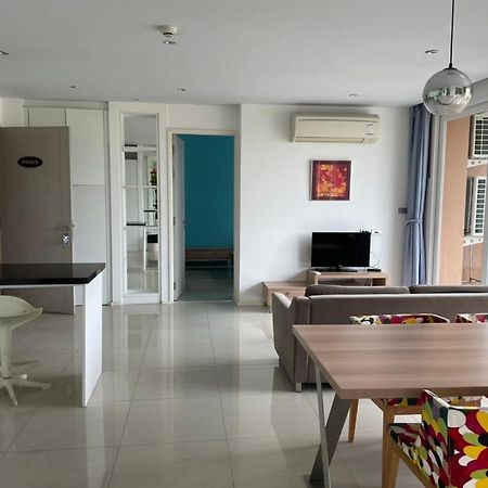 Atlantis Condo Resort Jomtien Exteriör bild