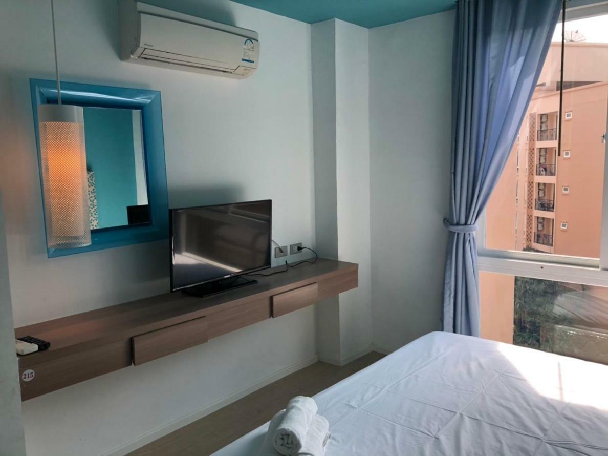 Atlantis Condo Resort Jomtien Exteriör bild