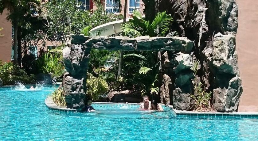 Atlantis Condo Resort Jomtien Exteriör bild
