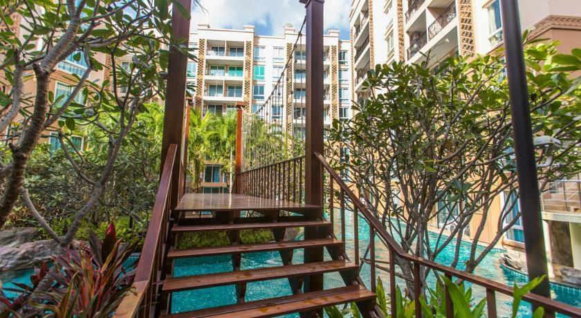 Atlantis Condo Resort Jomtien Exteriör bild