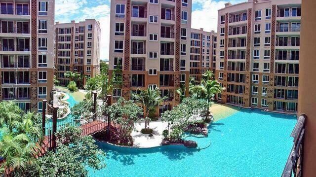 Atlantis Condo Resort Jomtien Exteriör bild